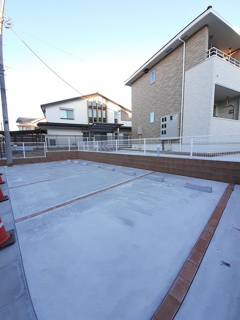 14/20 駐車場