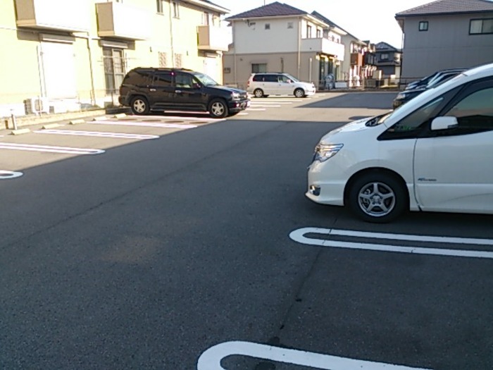 3/5 駐車場