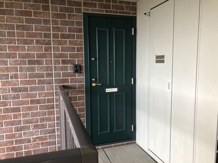 19/23 エントランス