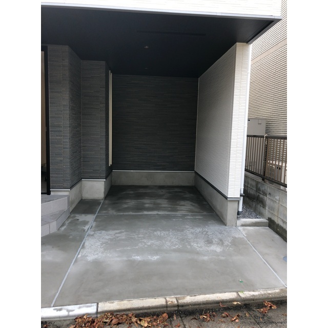 19/19 駐車場