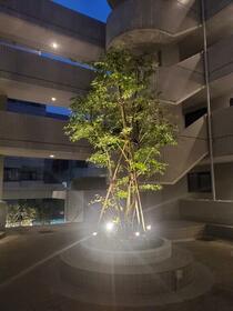 16/21 エントランス