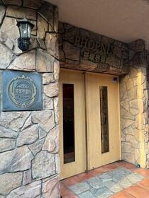 16/16 エントランス