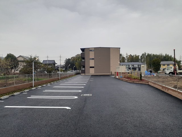 14/20 駐車場
