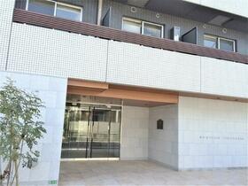 14/14 エントランス