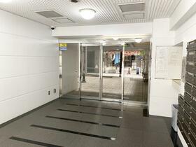 16/26 エントランス