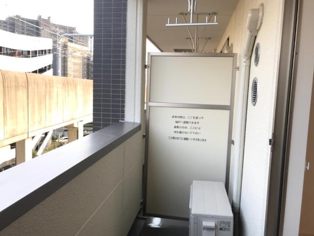 20/27 バルコニー