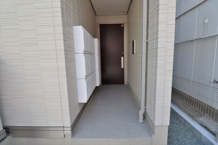 19/19 エントランス