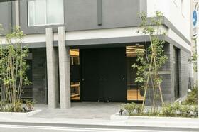 13/15 エントランス