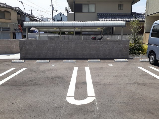 14/22 駐車場