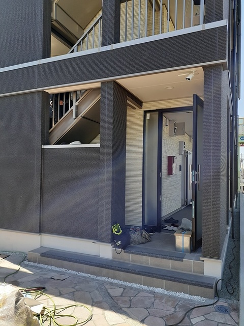 14/20 エントランス