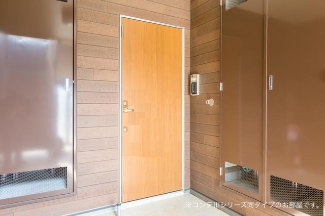 14/20 エントランス