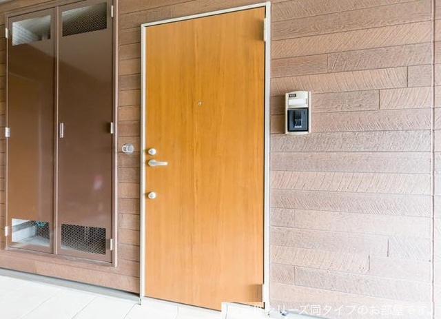 14/20 エントランス