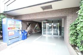 6/6 エントランス