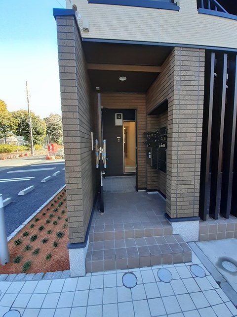 13/20 エントランス