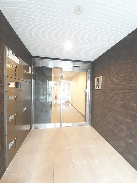 2/8 エントランス