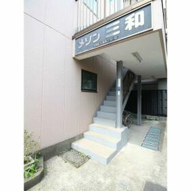 13/13 エントランス