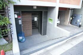 14/20 エントランス