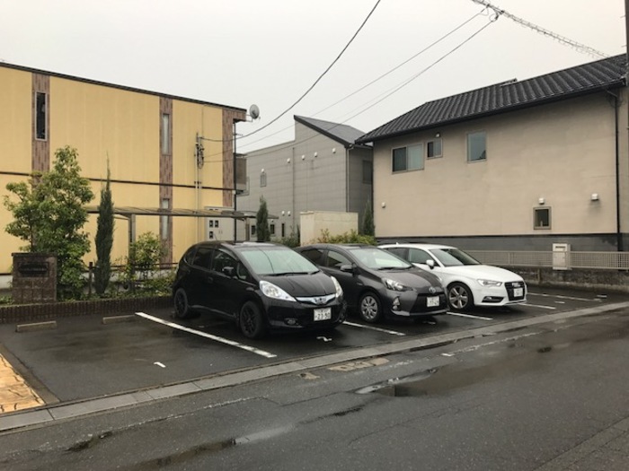 17/20 駐車場
