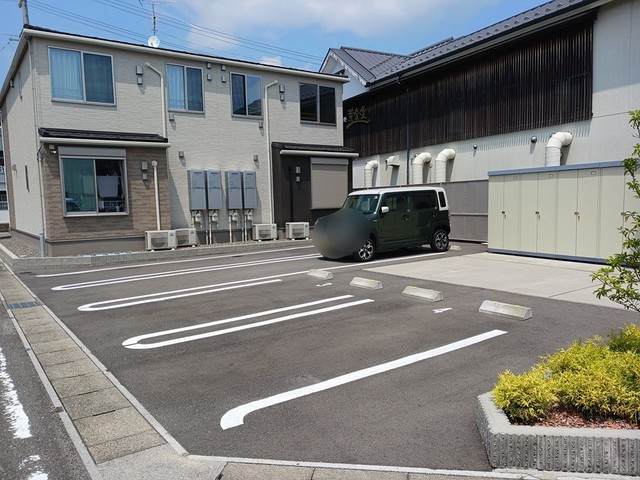 14/20 駐車場