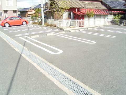14/20 駐車場