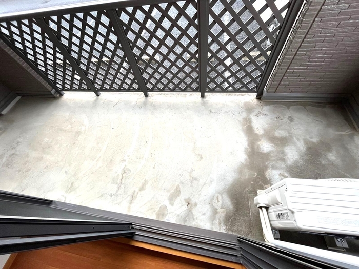 18/25 バルコニー