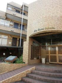 17/17 エントランス