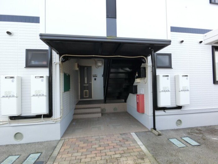 19/28 エントランス