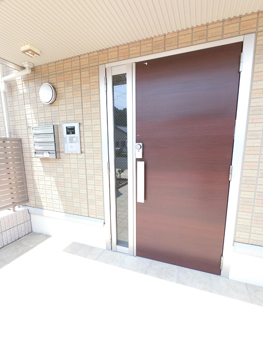 16/19 エントランス