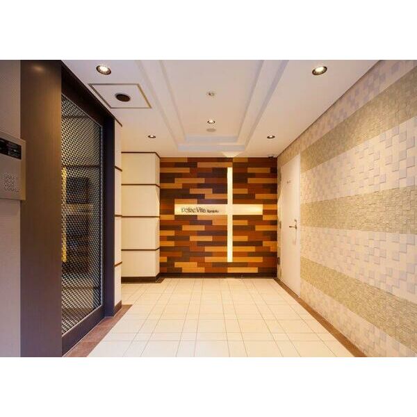 15/15 エントランス