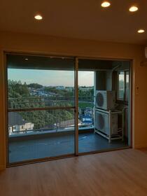 16/17 バルコニー