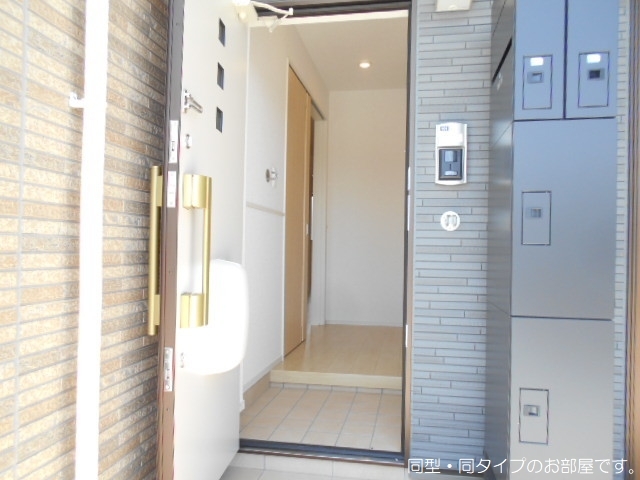 14/20 エントランス