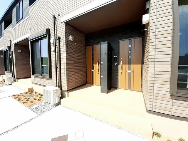 13/20 エントランス