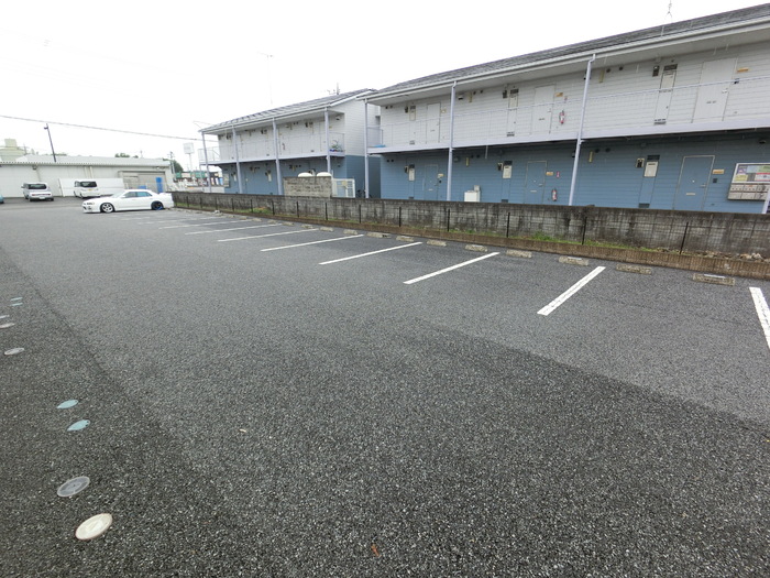 20/28 駐車場