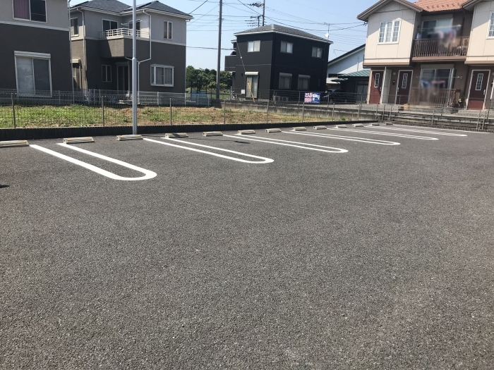 20/27 駐車場