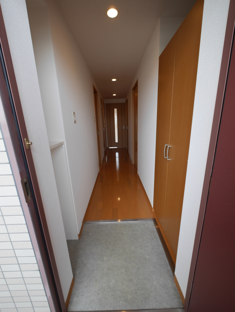 14/28 玄関