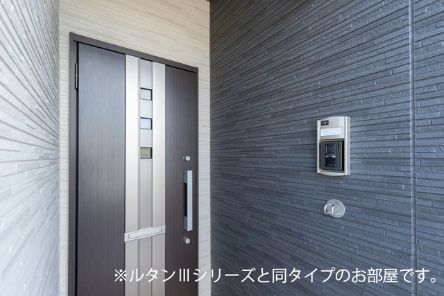 14/20 エントランス