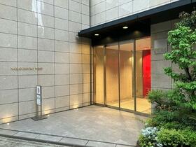 13/13 エントランス