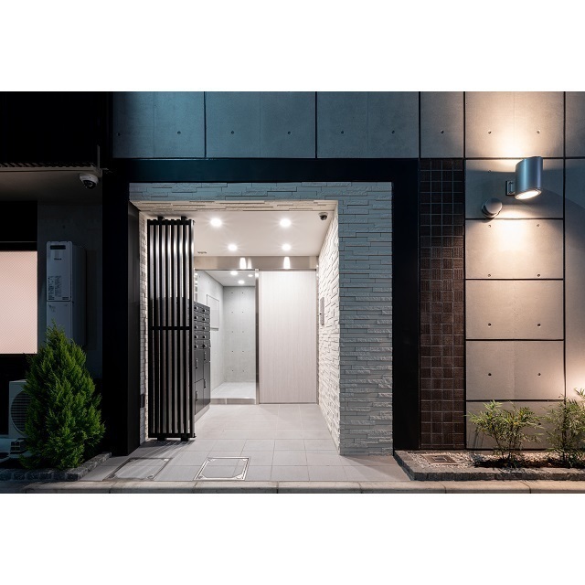 17/17 エントランス