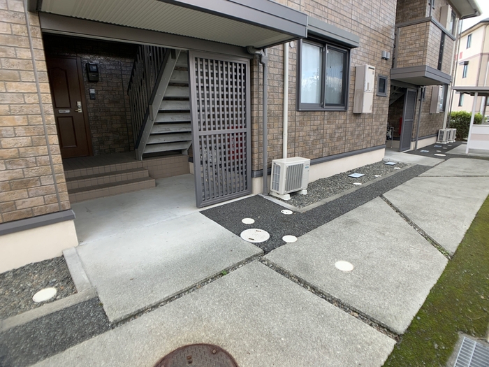 17/26 エントランス