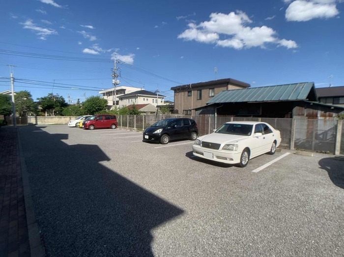 19/26 駐車場