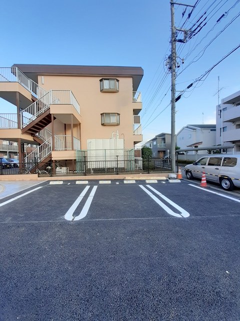 14/20 駐車場