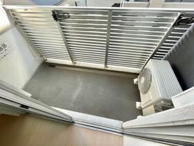 13/17 バルコニー