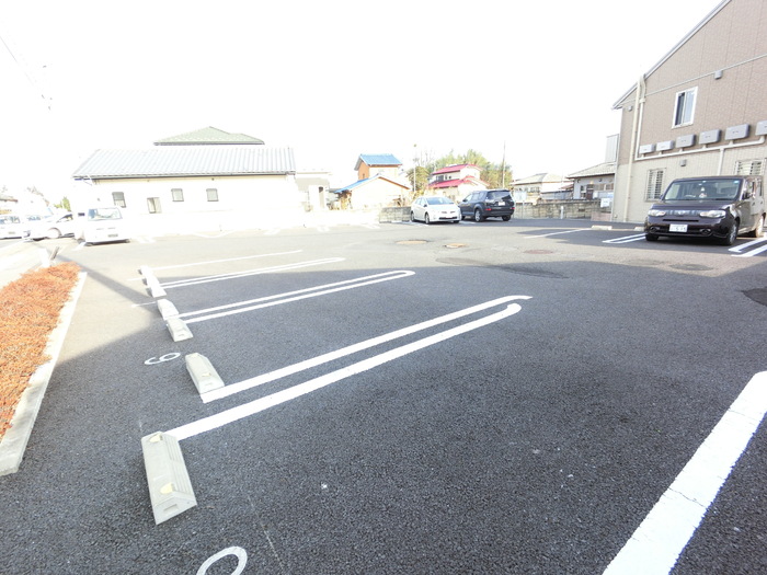 15/24 駐車場