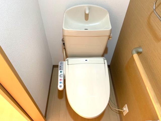 16/30 トイレ