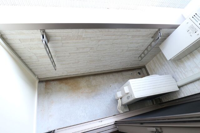 16/23 バルコニー