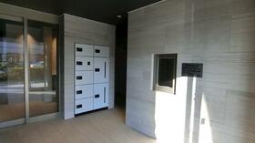 16/16 エントランス