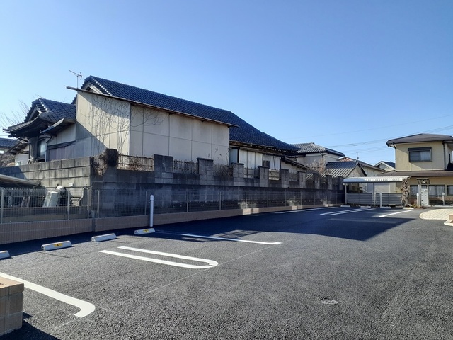 14/23 駐車場