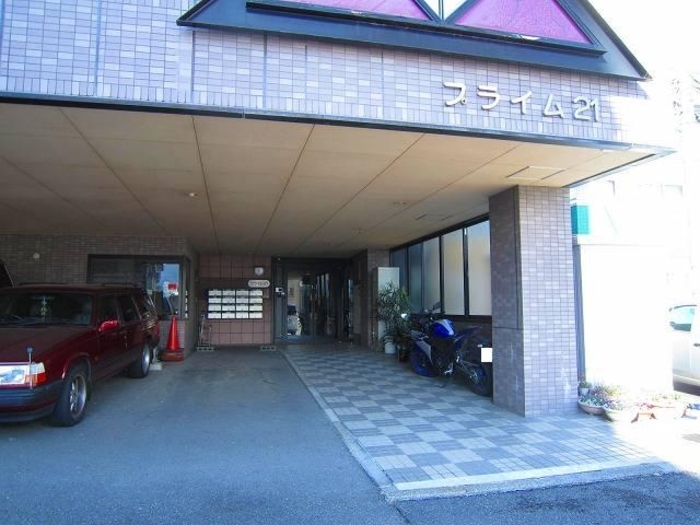 18/21 エントランス