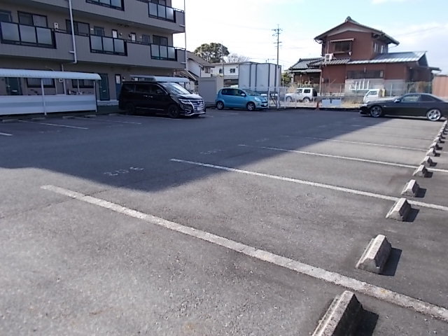 20/26 駐車場