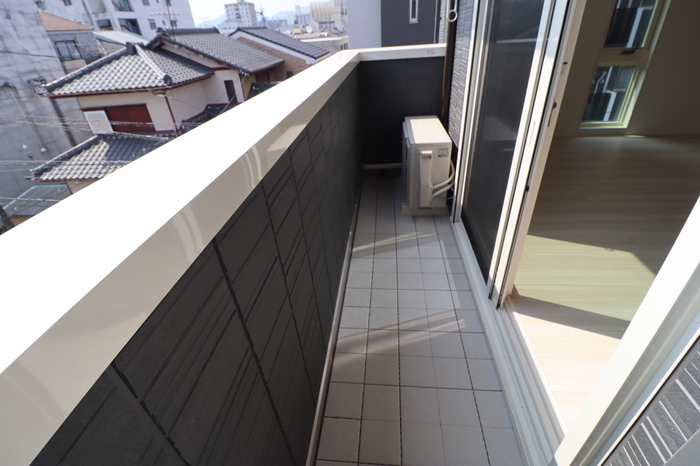 14/23 バルコニー